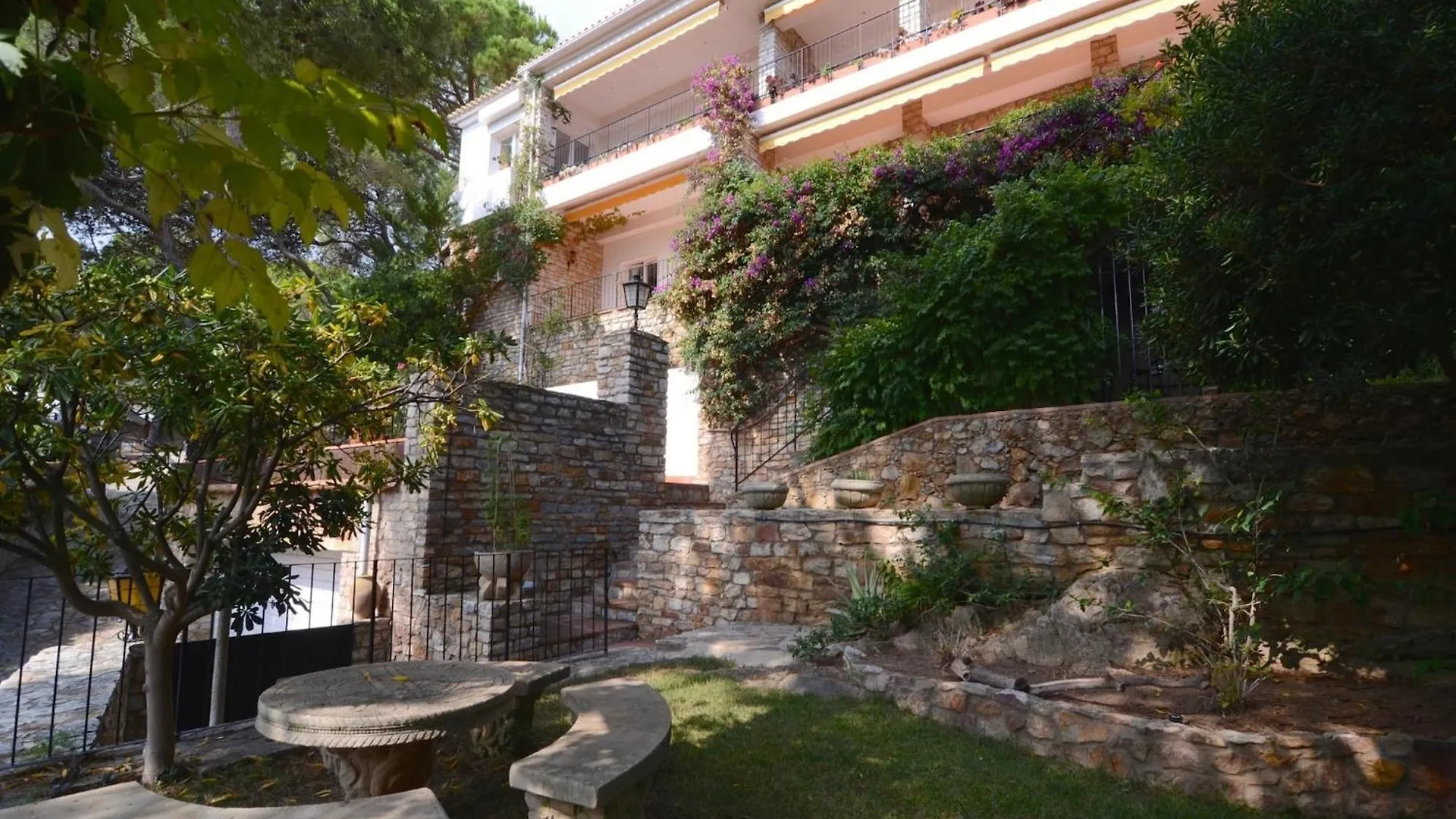 The Villa In Begur Has 5 Bedrooms