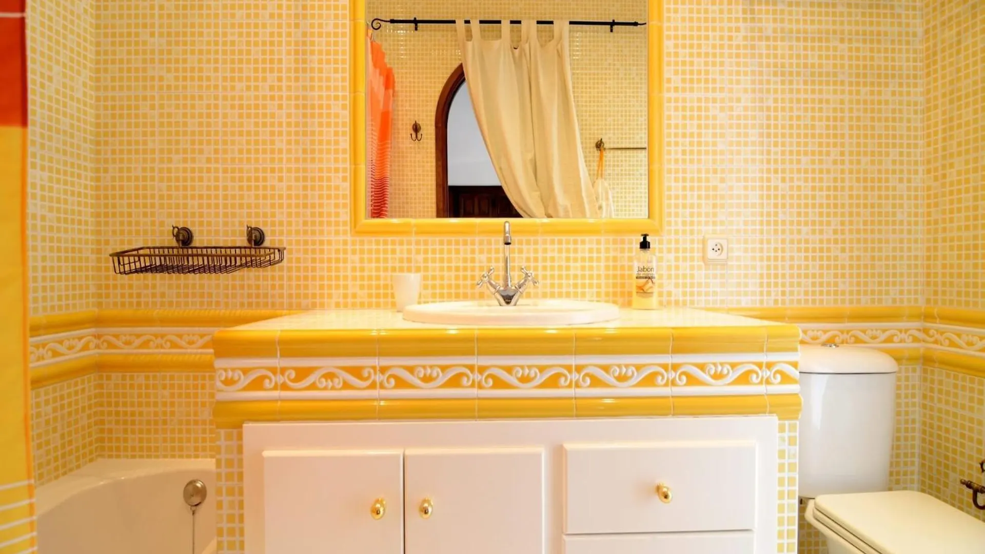 The Villa In Begur Has 5 Bedrooms